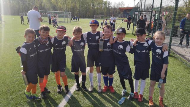Zwycięstwo drużyny U-8 w Turnieju piłkarskim o Puchar Tymbarka!