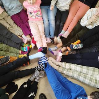 Światowy Dzień Osób z Zespołem Downa - Dzień Kolorowej skarpetki w naszej szkole