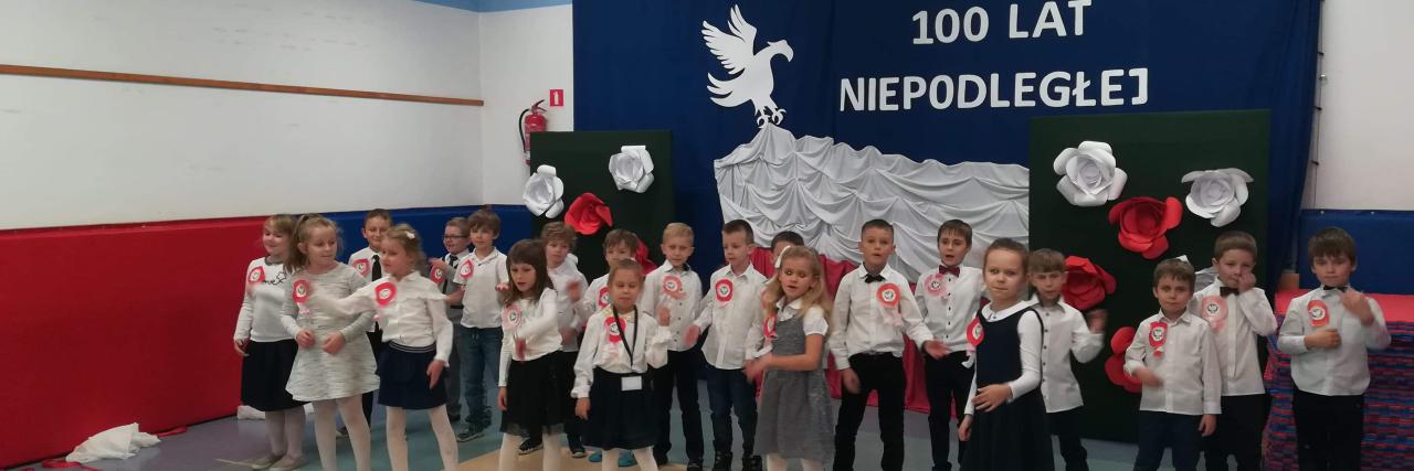 Klasa 1h uczciła Odzyskanie Niepodległości przez Polskę