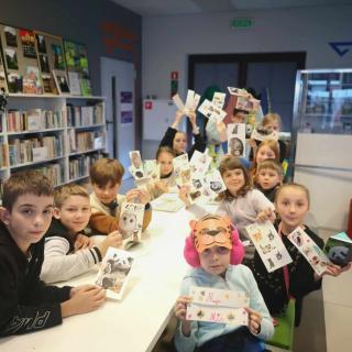Klasa 3c z SP 2 w Bibliotece Miejskiej w Puszczykowie