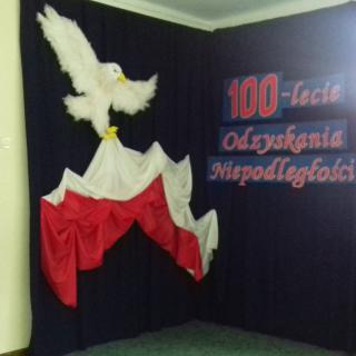 Dekoracja 100-lecie Odzyskania Niepodległości przez Polskę