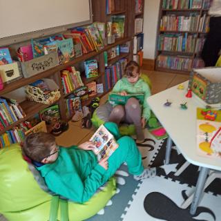 Wizyta w Miejsko-Gminnej Bibliotece Publicznej w Oleszycach