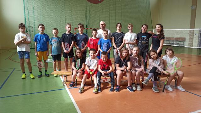 Szkolenie  badmintonowe  dla zawodników Uczniowskiego Klubu Sportowego Zasutowo z dotacji Gminy Nekla 