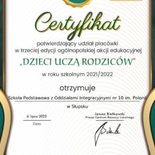 Certyfikat dla szkoły za udział Ogólnopolskiej Akcji Edukacyjnej "Dzieci uczą rodziców".