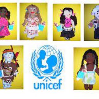 Głosowanie na laleczkę UNICEF