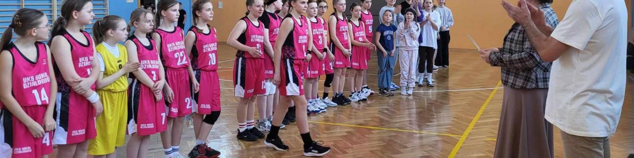Turniej koszykówki dziewcząt klasy 6 i młodsze