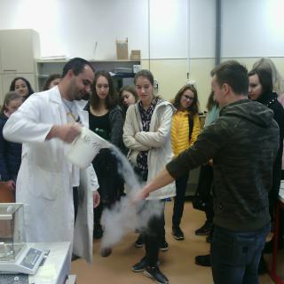 Exkurze semináře z chemie – Týden vědy a techniky