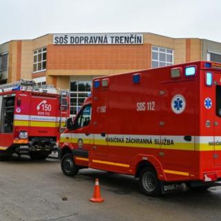 Evakuácia SOŠ dopravnej v Trenčíne
