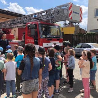 Školní družina na návštěvě u hasičů 🚒 🧯