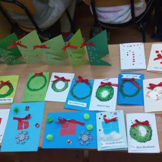 Kartki świąteczne wykonane przez uczniów 