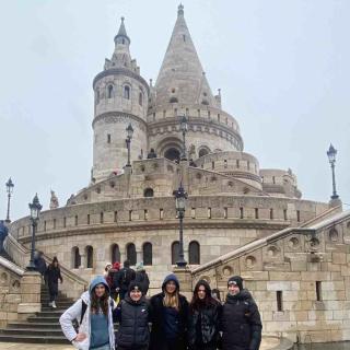 Elbáci vo svete - Ako sme spoznávali adventnú Budapešť