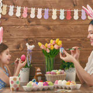 Pisanki, kraszanki, jajka malowane - nie ma Wielkanocy bez barwnych pisanek...