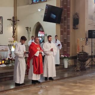 Bp Krzysztof Zadarko udzielił młodzieży sakramentu bierzmowania