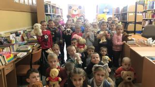 Światowy Dzień Pluszowego Misia  w bibliotece szkolnej