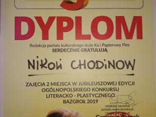 Nikola Chodinow laureatką  jubileuszowej 10. edycji Ogólnopolskiego Konkursu Literacko-Plastycznego BAZGROŁ