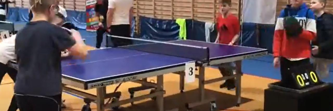 Turniej tenisa stołowego