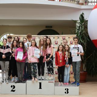 Sukcesy naszych uczniów w Mistrzostwach Powiatu Łańcuckiego w Pływaniu o Puchar Burmistrza Łańcuta
