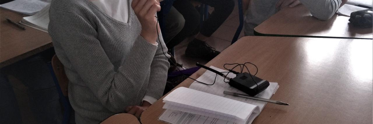 Refleksje uczniów przez mikrofon na lekcji języka polskiego