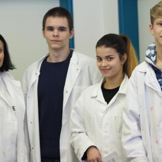 Laboratórna príprava našich žiakov na Katedre chémie UMB v Banskej Bystrici