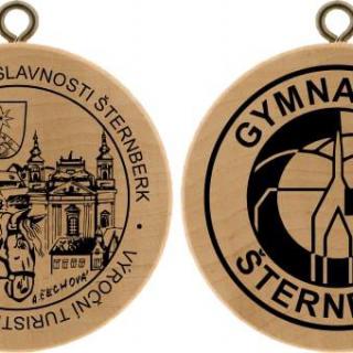 Turistické známky podpořily Gymnázium ve Šternberku výrobou Výroční turistické známky s tématem tradičních Svatomartinských slavností.
