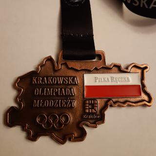 Sukcesy piłkarek i piłkarzy ręcznych SP 101 w Krakowskiej Olimpiadzie Młodzieży