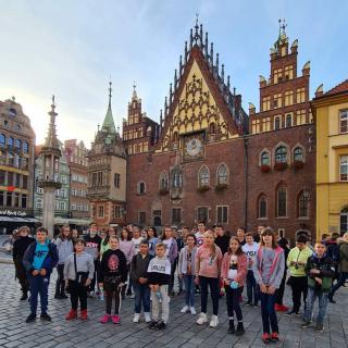 Wycieczka klas IV,VII i VIII do Wrocławia w ramach Programu MEiN "Poznaj Polskę"