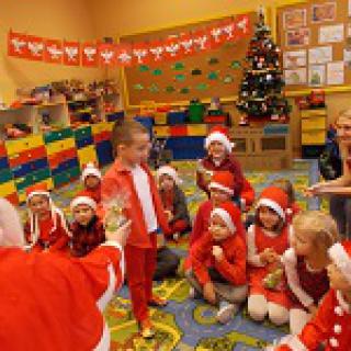 Mikołaj u przedszkolaków