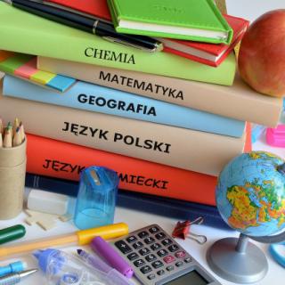 Regulamin i harmonogram zwrotu podręczników i książek do szkolnej biblioteki
