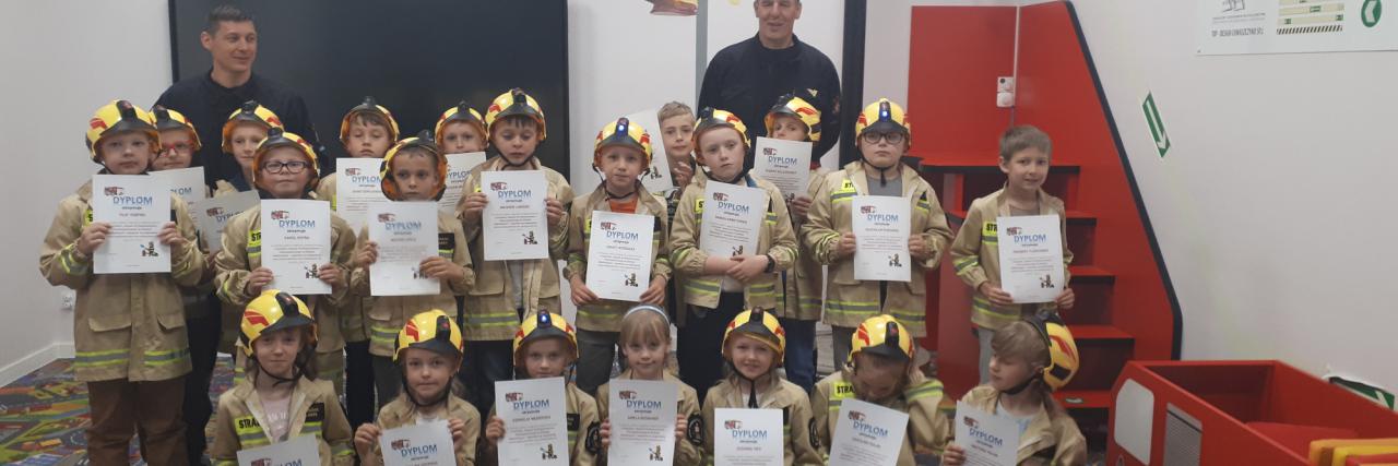 Z wizytą w Komendzie Straży Pożarnej w Kartuzach