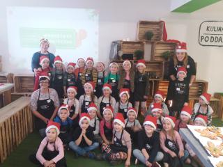 Dzieci 5 i 6 letnie z Przedszkola na świątecznych warsztatach kulinarnych w Siedlcach