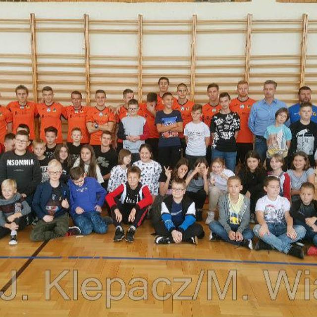 Spotkanie z piłkarzami KSZO Ostrowiec 06.11.2019 zdjęcie
