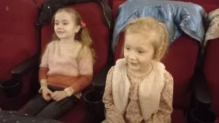 Wycieczka przedszkolaków z Woli Rakowej na spektakl „Jaś i Małgosia” 