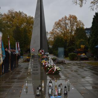 Udział w uroczystości przy pomniku Chwała Lotników Polskich