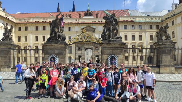 Sedmé třídy na třídním výletu v Praze