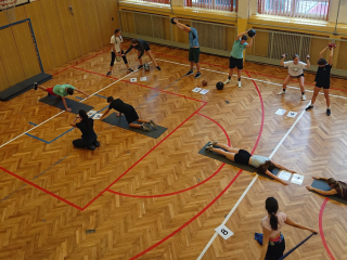 Sportovní hry zpestřila žákům 9. ročníku lekce kruhového tréninku