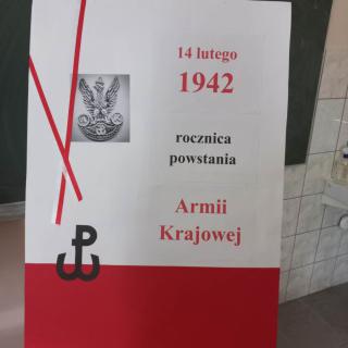 Spotkanie poetyckie poświęcone 81 rocznicy powstania Armii Krajowej
