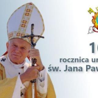 Prezentacja z 100 urodzin Jan Pawła II- okna udekorowane i inne prace uczniów.