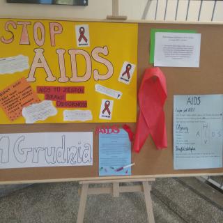 1 GRUDNIA – ŚWIATOWY DZIEŃ WALKI Z AIDS