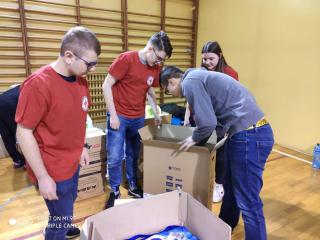 Nasza szkoła pomaga  uchodźcom z Ukrainy
