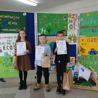 Sukces naszych uczniów w międzyszkolnym konkursie ekologicznym na ,,Maskotkę OZE"