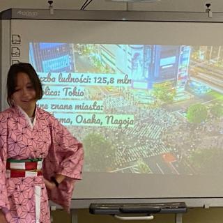 Natasza prezentuje informacje o Japonii