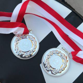 Dzielnicowe zawody w badmintona - srebro dla dziewcząt i dla chłopców