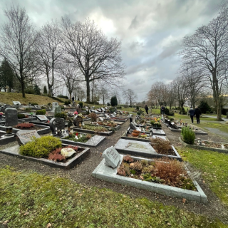 Besuch des Friedhofs in Kreuztal-Ernsdorf