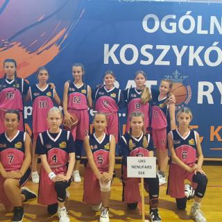 Dziewczyny z klasy VI sportowej na Turnieju w Białymstoku