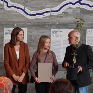 Nasza szkoła zdobyła I miejsce w 6 edycji " Warszawie Święto Drzewa"!