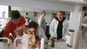 Klasa 2C na zajęciach laboratoryjnych w SGGW